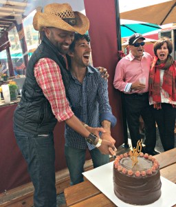 wedding cake cutting